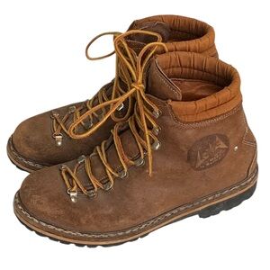 Lowa Brown Leather Hiking Boots Mens 7 Women’s 9